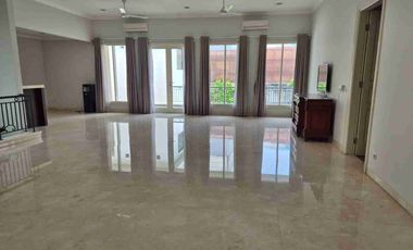 Pondok Indah Rumah Dengan Private Pool