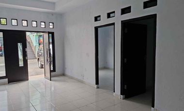 disewakan rumah / tempat usaha lokasi strategis furnish