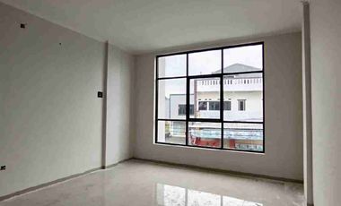 DIJUAL MURAH!! Ruko Baru Siap Usaha Di Lokasi Strategis Bebas Banjir