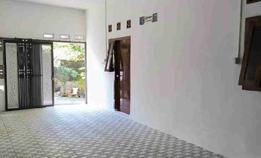 Dijual kos eksklusif uns solo