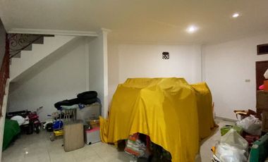 Dijual cepat rumah 2 lantai siap huni dekat kampus Unsri Palembang