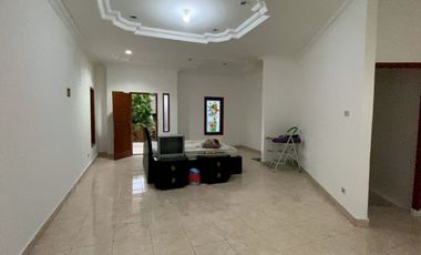 Dijual cepat rumah 2 lantai siap huni dekat kampus Unsri Palembang