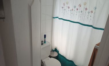 Se vende amplia casa- villa los portones de Linares