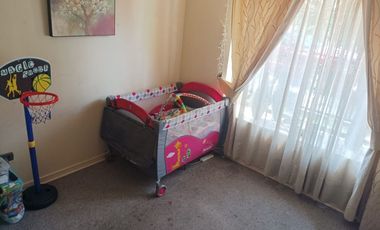 Se vende amplia casa- villa los portones de Linares