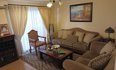 Se vende amplia casa- villa los portones de Linares