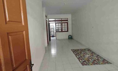 ‎DISEWAKAN RUMAH RAPIH DI KOMPLEK DURI KOSAMBI BARU CENGKARENG JAKARTA BARAT