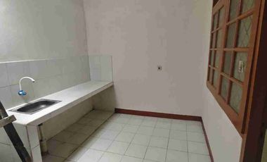 ‎DISEWAKAN RUMAH RAPIH DI KOMPLEK DURI KOSAMBI BARU CENGKARENG JAKARTA BARAT