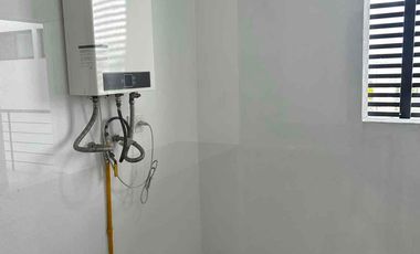 Rento departamento de 2 habitaciones,2 baños, en excelentes condiciones.