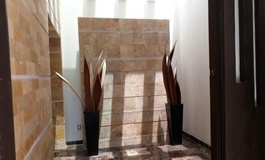 CASA EN VENTA EN CANCÚN, RESIDENCIAL VILLA MAGNA