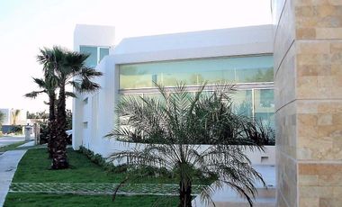 CASA EN VENTA EN CANCÚN, RESIDENCIAL VILLA MAGNA