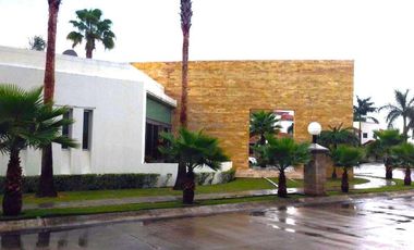 CASA EN VENTA EN CANCÚN, RESIDENCIAL VILLA MAGNA