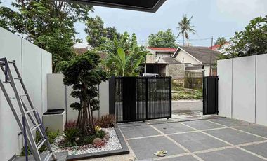 Rumah Mewah 2 Lantai Siap Huni