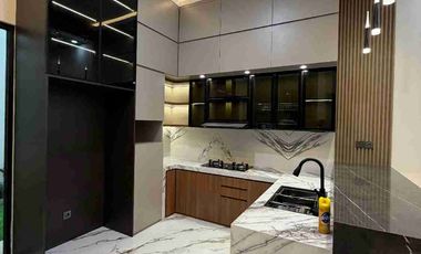 Rumah Mewah 2 Lantai Siap Huni