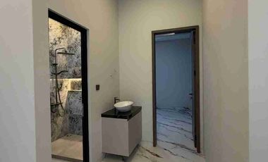 Rumah Mewah 2 Lantai Siap Huni