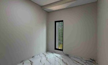 Rumah Mewah 2 Lantai Siap Huni