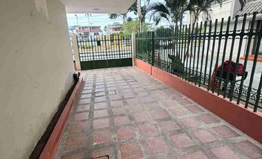 Venta de casa esquinera en Kennedy, cerca al parque