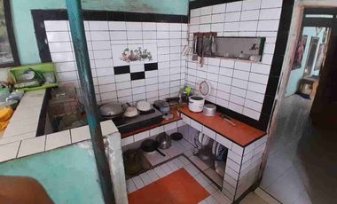 Rumah bisa untuk usaha tengah kota strategis