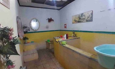 Rumah bisa untuk usaha tengah kota strategis