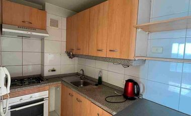 Se vende departamento en Santiago - Barrio Universitario, Metro Toesca. 2 Dormitorios amplios 2 baños.