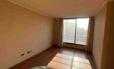 Se vende departamento en Santiago - Barrio Universitario, Metro Toesca. 2 Dormitorios amplios 2 baños.
