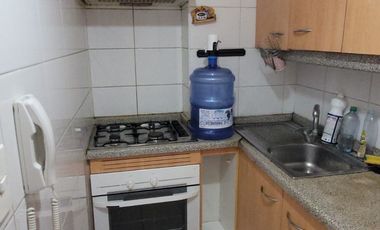 Se vende departamento en Santiago - Barrio Universitario, Metro Toesca. 2 Dormitorios amplios 2 baños.