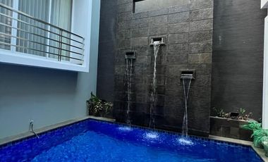 RUMAH PAKUWON INDAH  Listrik 16500 watt * Indoor swimming pool