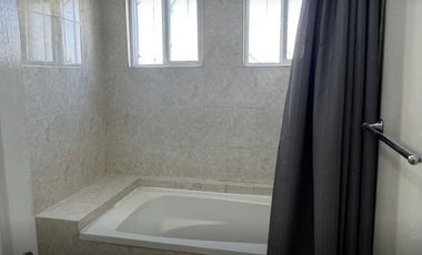 SE RENTA CASA TRENTO RESIDENCIAL ZONA LA SARZANA