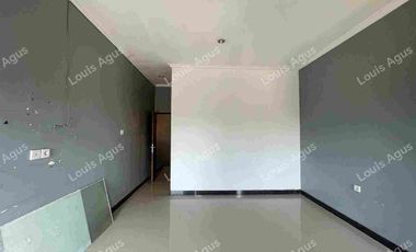 Dijual Cepat 
Ruko Jl Tukad Balian Renon, Kec. Denpasar Selatan, Kota Denpasar Bali
Lt 88m2
Lb 144m2
Lebar depan 4 meter 
Panjang 21 meter
2 toilet
Dapur
Parkir luas
Ruko hadap Timur

Selling point
Kawasan berkembang dan bersebelahan dg Poltekes
Lingkungan padat
Lokasi prestige daerah Renon

IDR 2.3M 
DP 10%