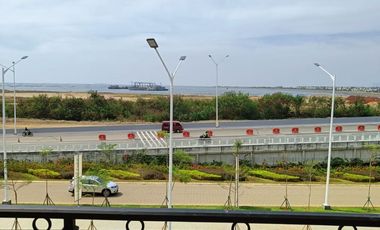 Disewakan Ruko 3 Lantai di PIK Ebony golf Hadap jalan raya