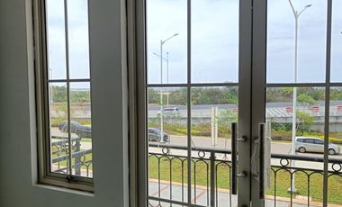 Disewakan Ruko 3 Lantai di PIK Ebony golf Hadap jalan raya