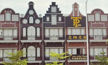 Disewakan Ruko 3 Lantai di PIK Ebony golf Hadap jalan raya