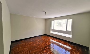VENTA DE CASA 224M2, EN ZONA EXCLUSIVA DE PESCASEROLLI TACNA.