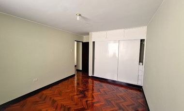 VENTA DE CASA 224M2, EN ZONA EXCLUSIVA DE PESCASEROLLI TACNA.