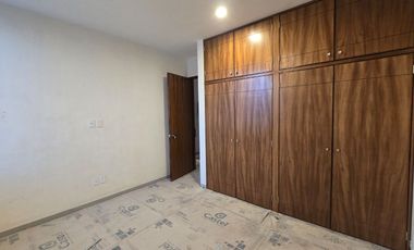 Casa en venta a estrenar en La Rioja con jardín, recámara en PB y espacios amplios