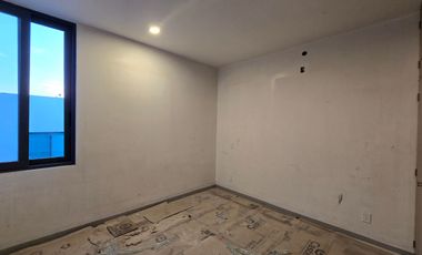 Casa en venta a estrenar en La Rioja con jardín, recámara en PB y espacios amplios