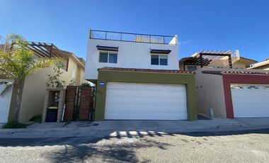 Casa La Cascada | Residencia Privada con Vista al Mar en Rosarito
