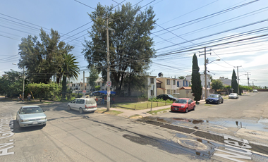 Vive la experiencia de comprar inteligente!! Venta de linda casa en recuperación bancaria entrega de 3 a 6 meses, fracc Geovillas Los Olivos, Jalisco.