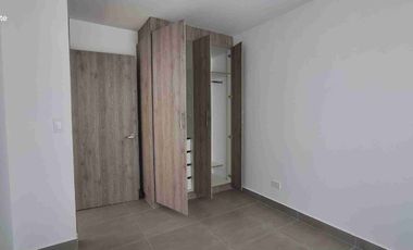 Se renta casa amplia por estrenar en Puembo