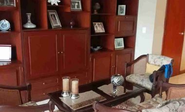 Venta de casa en Lomas de Urdesa, sector cerrado