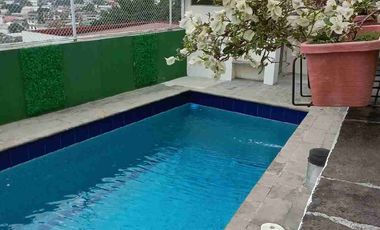 Venta de casa en Lomas de Urdesa, sector cerrado
