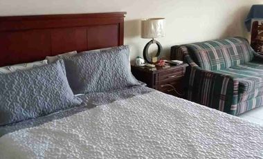 Venta de casa en Lomas de Urdesa, sector cerrado