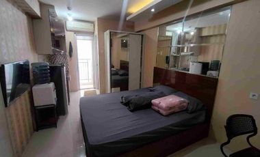 Sewa studio furnished apartemen Bassura City tower Edelweiss siap huni ada water heater