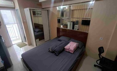 Sewa studio furnished apartemen Bassura City tower Edelweiss siap huni ada water heater