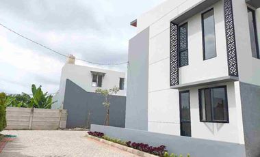 TOWNHOUSE PREMIUM BATA MERAH - 2 LANTAI 3 KT - DEKAT SUMMARECON BEKASI