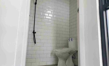 TOWNHOUSE PREMIUM BATA MERAH - 2 LANTAI 3 KT - DEKAT SUMMARECON BEKASI