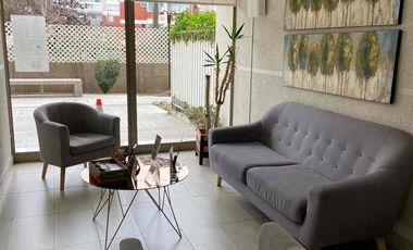 Departamento en Arriendo 2 Dormitorios | 1 Baño | Estacionamiento y Bodega | Piso 11 Oriente