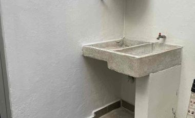 CASA EN RENTA 3 RECAMARAS  PROLONGACIÓN MARIANO OTERO