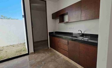 Se Renta TownHause Cholul