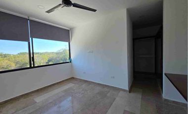 Se Renta TownHause Cholul