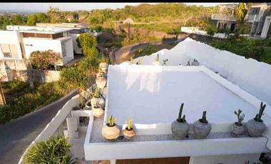 Di jual villa dengan pemandangan laut sangat bagus cocok untuk komersil